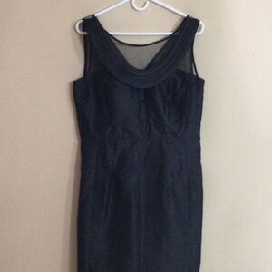 100% polyester dress. Lined.